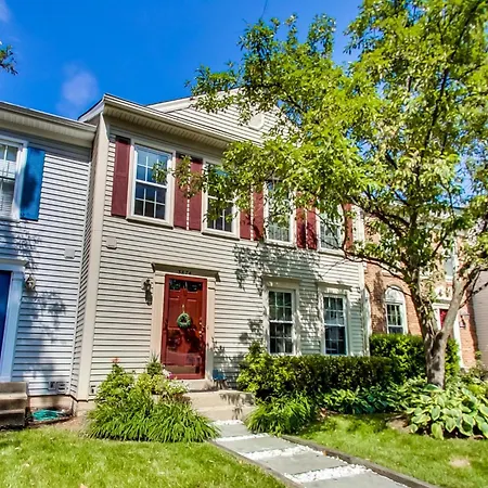 Cozy 3-Bedroom Townhome In Fairfax